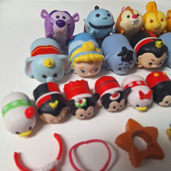 Disney Tsum Tsum Mini Figures Mickey Minnie Alice Chip Dale Mixed Holidays - Picture 2 of 9